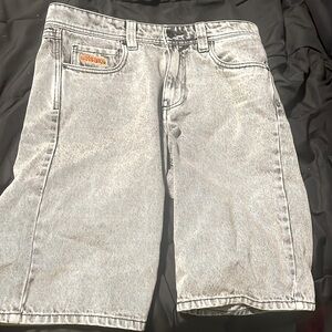 Selling grey Jean short empyres, please contact for more information